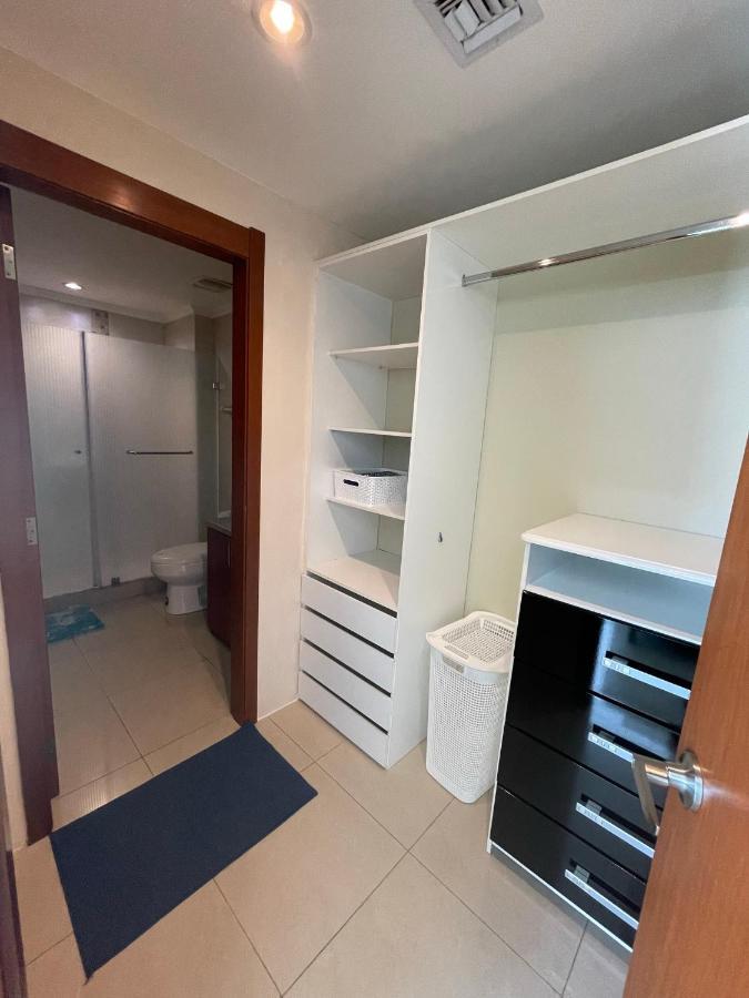 Apartamento Vista Al Rio Puerto Santana Riverfront 1 Гуаякіль Екстер'єр фото